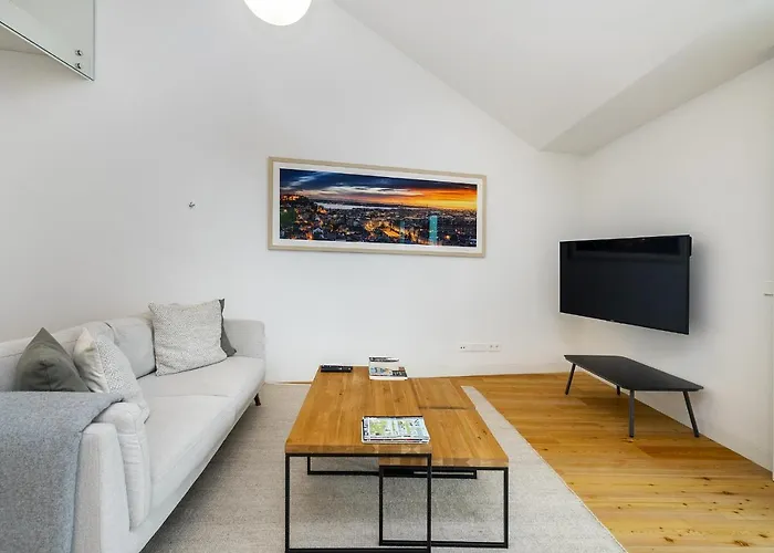 Whome City View Penthouse Luxurious Living In Lisbon With Ac & Elevator