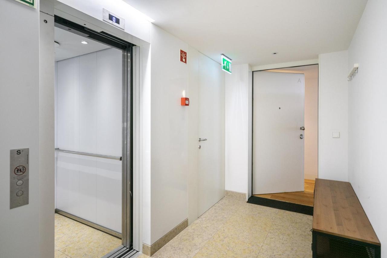 Apartment Whome View Penthouse Luxurious Living In With Ac & Elevator Lissabon