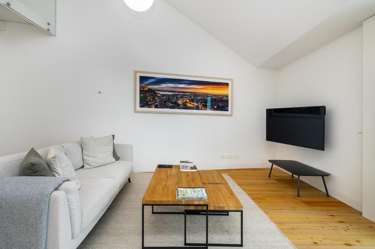 Apartment Whome View Penthouse Luxurious Living In With Ac & Elevator Lissabon