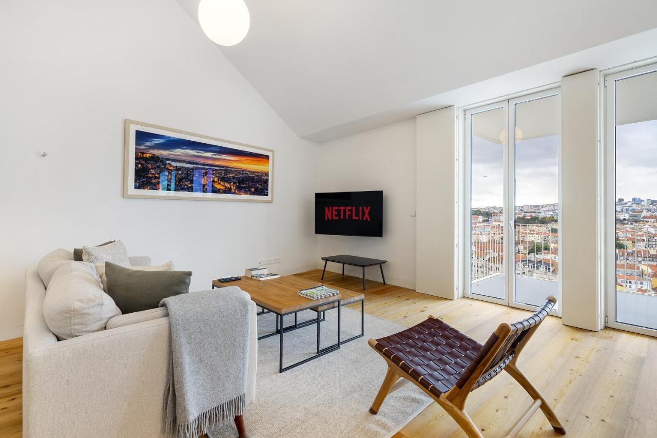Whome View Penthouse Luxurious Living In With Ac & Elevator * Lissabon