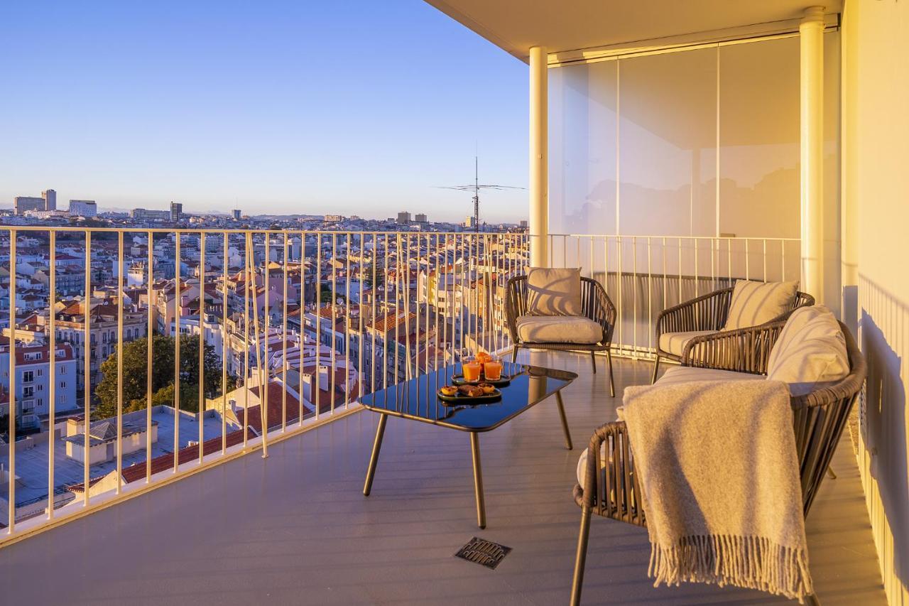Whome View Penthouse Luxurious Living In With Ac & Elevator * Lissabon
